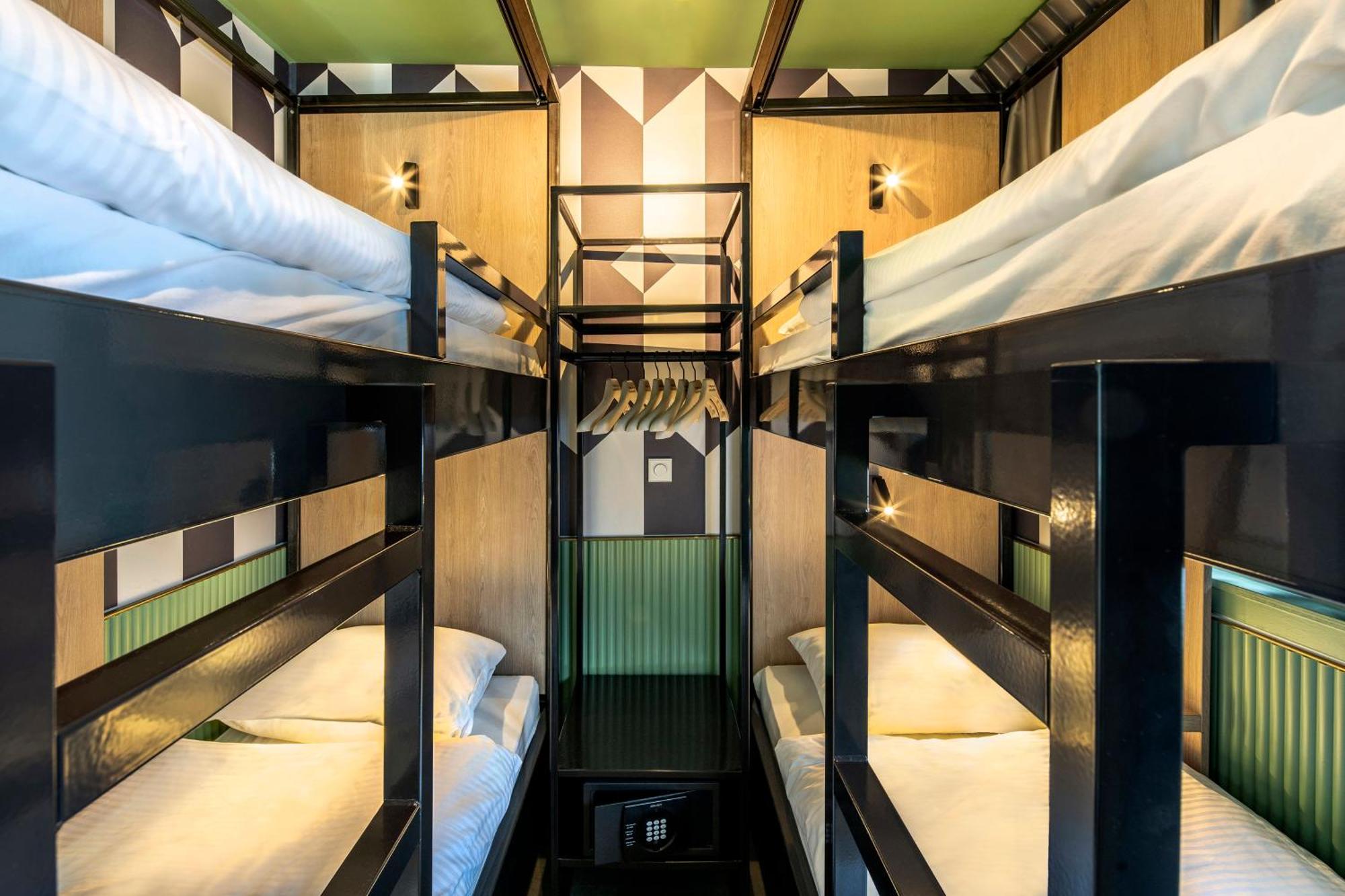 Tourist Inn Hotel Amsterdam Zewnętrze zdjęcie