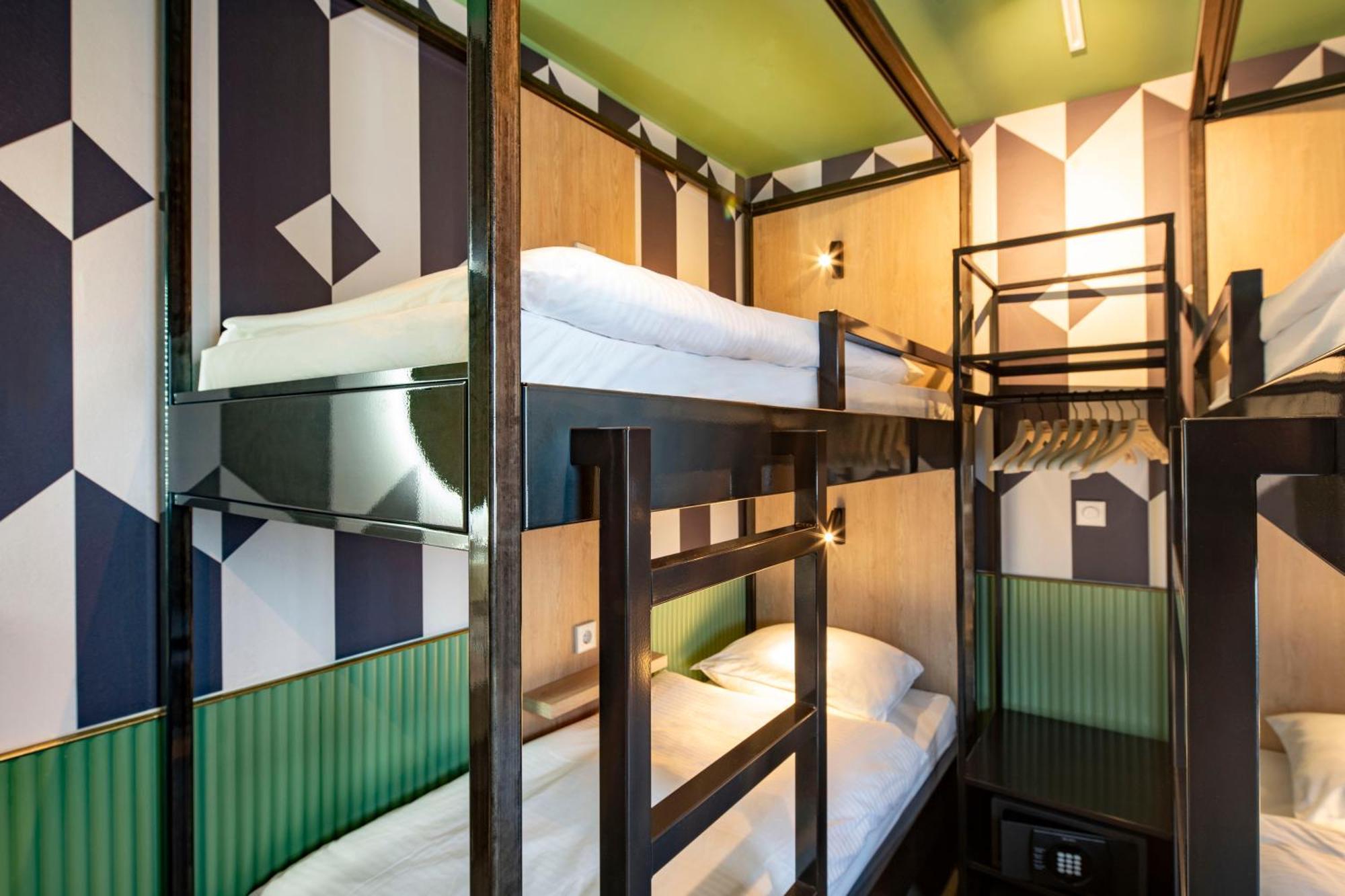 Tourist Inn Hotel Amsterdam Zewnętrze zdjęcie