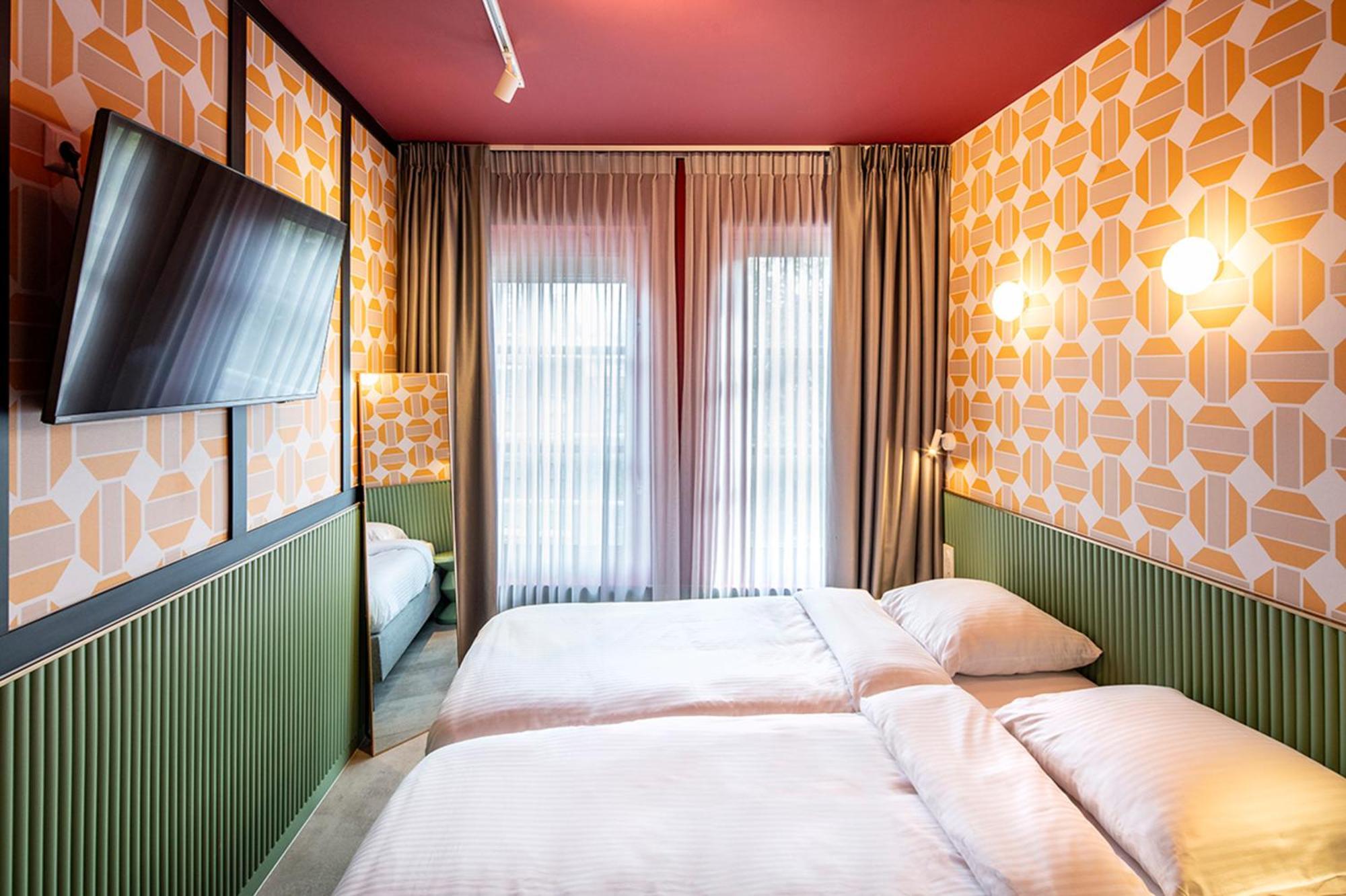 Tourist Inn Hotel Amsterdam Zewnętrze zdjęcie