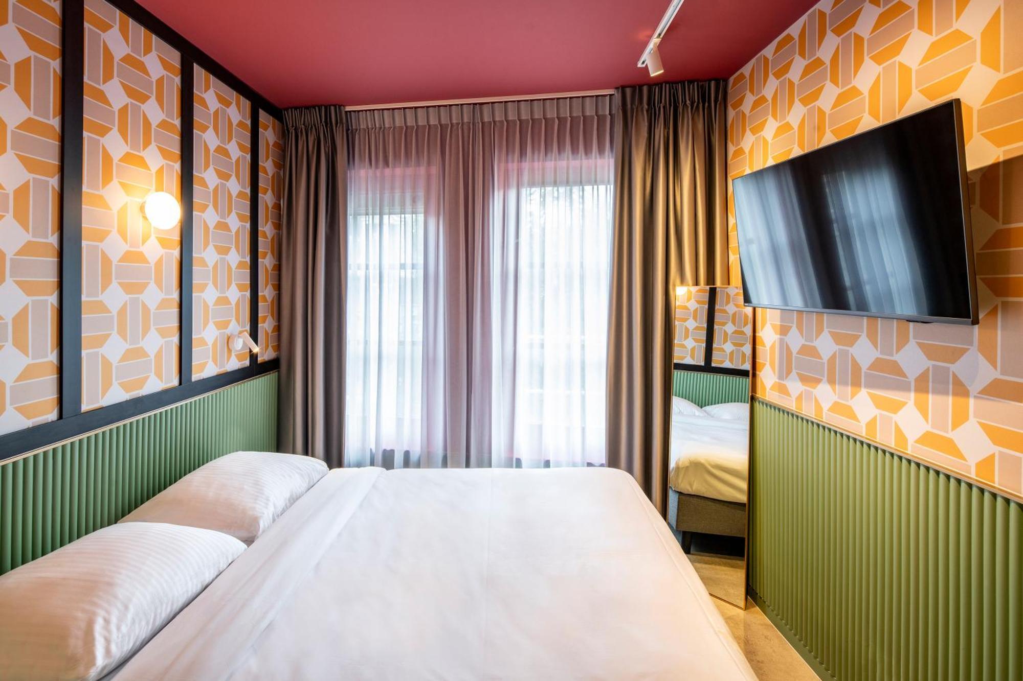 Tourist Inn Hotel Amsterdam Zewnętrze zdjęcie